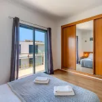 Ruana - 5 Bedrooms On Suite- Free Out Door Hot Jacuzzi - By Bedzy Villa *