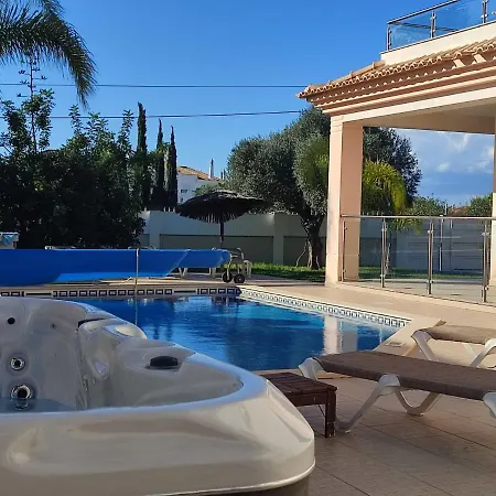 Ruana - 5 Bedrooms On Suite- Free Out Door Hot Jacuzzi - By Bedzy Albufeira