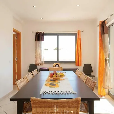 Villa Ruana - 5 Bedrooms On Suite- Free Out Door Hot Jacuzzi - By Bedzy