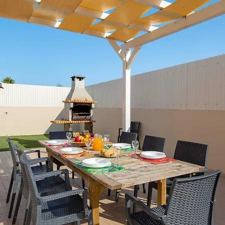Ruana - 5 Bedrooms On Suite- Free Out Door Hot Jacuzzi - By Bedzy * Albufeira