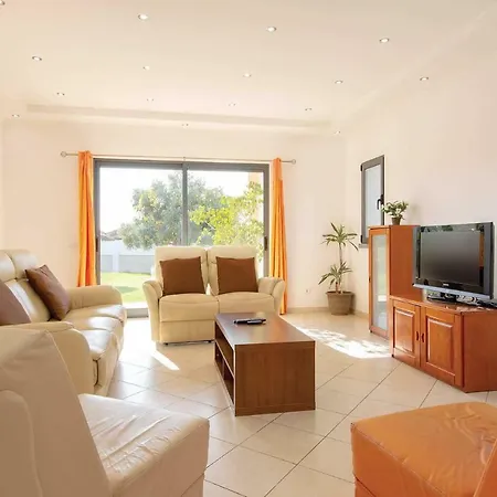Ruana - 5 Bedrooms On Suite- Free Out Door Hot Jacuzzi - By Bedzy Albufeira