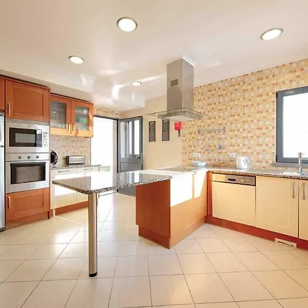 Ruana - 5 Bedrooms On Suite- Free Out Door Hot Jacuzzi - By Bedzy Albufeira