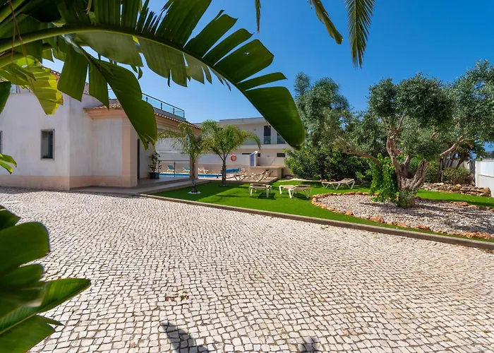 Ruana - 5 Bedrooms On Suite- Free Out Door Hot Jacuzzi - By Bedzy Albufeira