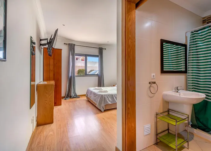 Ruana - 5 Bedrooms On Suite- Free Out Door Hot Jacuzzi - By Bedzy * Albufeira