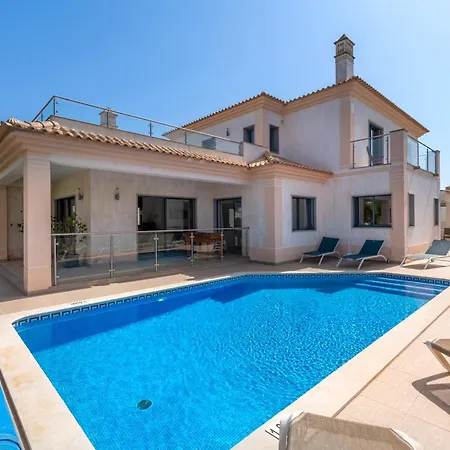 Ruana - 5 Bedrooms On Suite- Free Out Door Hot Jacuzzi - By Bedzy * Albufeira