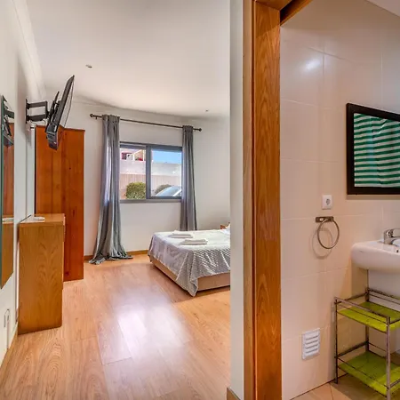 Ruana - 5 Bedrooms On Suite- Free Out Door Hot Jacuzzi - By Bedzy * Albufeira
