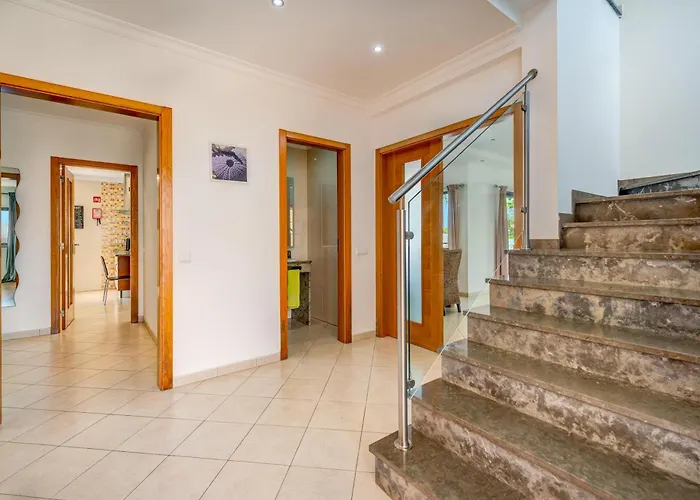 Ruana - 5 Bedrooms On Suite- Free Out Door Hot Jacuzzi - By Bedzy Villa Albufeira